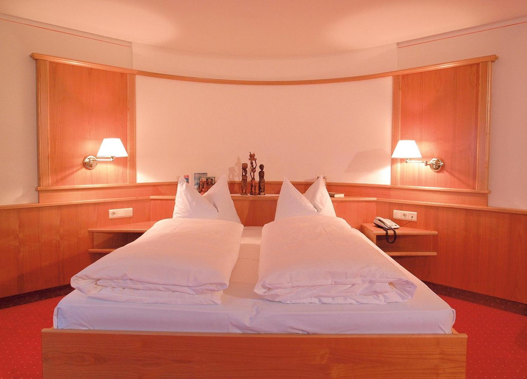Hotel Central Нова-Леванте Экстерьер фото